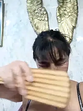 Snapshot of biancchi chatting on 07-11-26, 10:51 biancchi online show from 07-11-26, 10:51