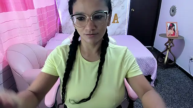 Snapshot of rayza_mature_154 chatting on 01-03-25, 09:36 rayza mature 154 online show from 01-03-25, 09:36