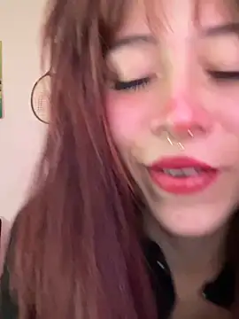 SuzzyyM online show from 06-13-26, 11:57