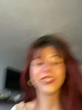 SuzzyyM online show from 06-15-26, 09:17