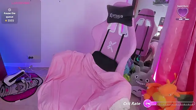 saralolo420 online show from 11-11-25, 12:54