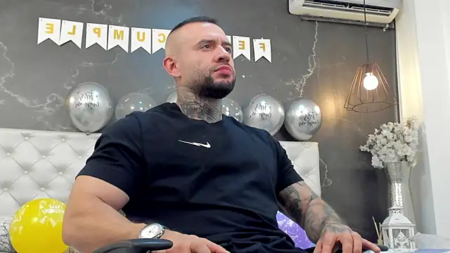 BruceDallas online show from 12-19-24, 03:07