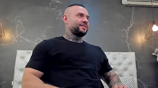 BruceDallas online show from 01-02-25, 10:22