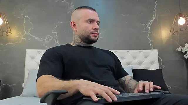 BruceDallas online show from 02-23-25, 01:57