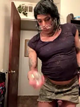 Snapshot of Mune_Raez_6 chatting on 01-18-26, 02:21 Mune Raez 6 online show from 01-18-26, 02:21