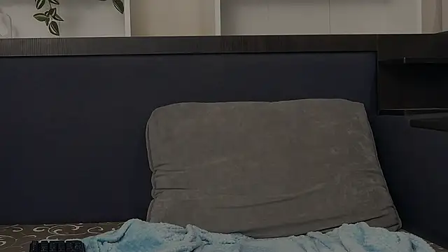 Snapshot of CalvinCay chatting on 01-15-25, 01:12 CalvinCay online show from 01-15-25, 01:12