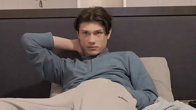 Snapshot of CalvinCay chatting on 01-26-25, 11:29 CalvinCay online show from 01-26-25, 11:29