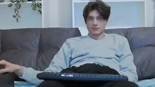 Snapshot of CalvinCay chatting on 01-31-25, 09:26 CalvinCay online show from 01-31-25, 09:26