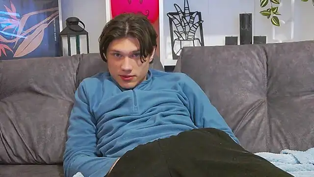 Snapshot of CalvinCay chatting on 02-24-25, 02:19 CalvinCay online show from 02-24-25, 02:19