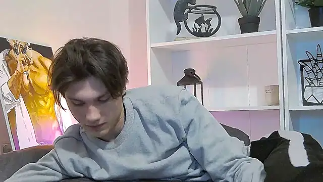 Snapshot of CalvinCay chatting on 03-10-25, 03:34 CalvinCay online show from 03-10-25, 03:34