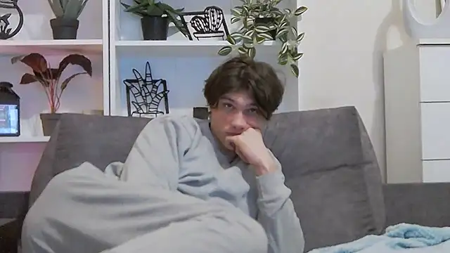 Snapshot of CalvinCay chatting on 03-15-25, 10:33 CalvinCay online show from 03-15-25, 10:33