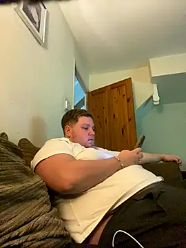 Snapshot of Lukeyboy027 chatting on 11-09-25, 03:21 Lukeyboy027 online show from 11-09-25, 03:21