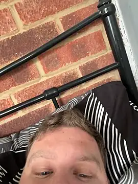 Lukeyboy027 online show from 04-10-26, 11:37