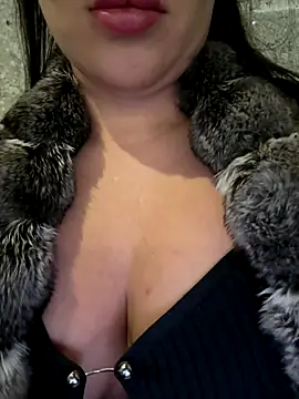 Snapshot of Syka0001 chatting on 10-11-25, 05:44 Syka0001 online show from 10-11-25, 05:44