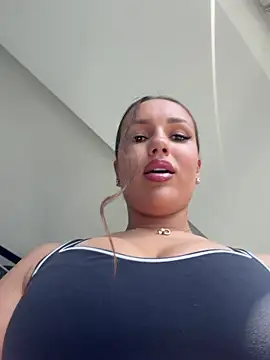 Snapshot of Syka0001 chatting on 07-31-26, 10:47 Syka0001 online show from 07-31-26, 10:47