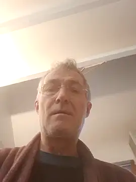 Snapshot of 60philippe chatting on 01-31-25, 08:01 60philippe online show from 01-31-25, 08:01