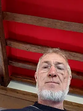 Snapshot of 60philippe chatting on 10-09-25, 01:20 60philippe online show from 10-09-25, 01:20