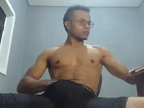 grandominantex1 online show from 12-10-24, 03:41