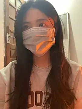 Snapshot of -hanime- chatting on 12-20-24, 07:22 -hanime- online show from 12-20-24, 07:22