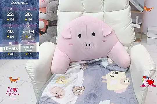  LLisa  online show from 01-11-25, 01:48