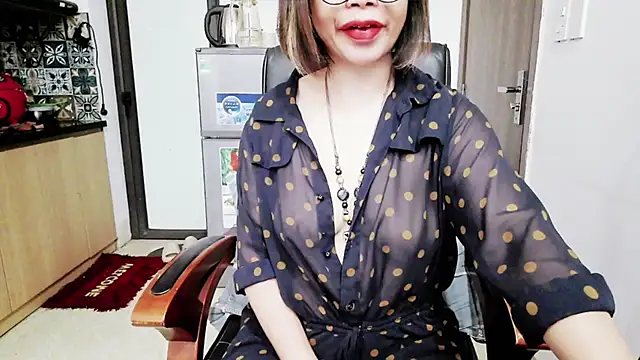 Miu-Le online show from 11-17-25, 11:49