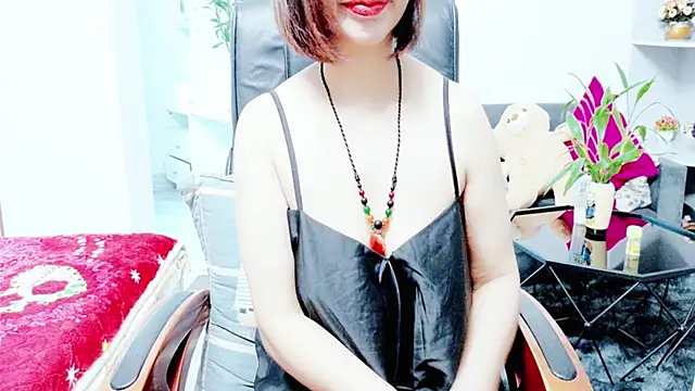 Snapshot of Miu-Le chatting on 06-16-26, 08:06 Miu-Le online show from 06-16-26, 08:06