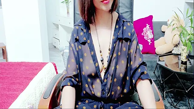 Snapshot of Miu-Le chatting on 07-16-26, 07:36 Miu-Le online show from 07-16-26, 07:36