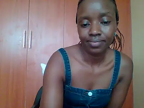 sexy darleen23 online show from 10-28-25, 09:57