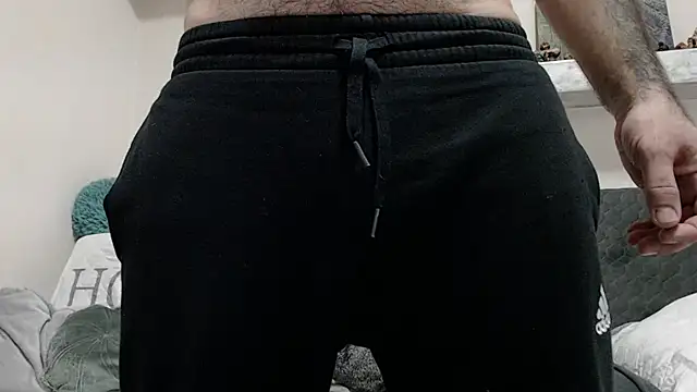 Snapshot of ivat80 chatting on 12-24-24, 11:06 ivat80 online show from 12-24-24, 11:06