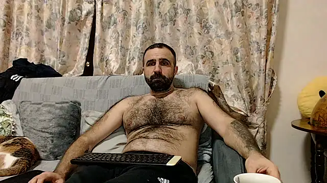 Snapshot of ivat80 chatting on 02-27-25, 04:32 ivat80 online show from 02-27-25, 04:32