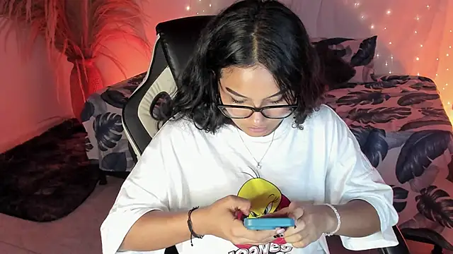 Riana Kean online show from 04-09-26, 02:00