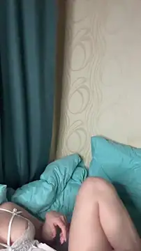 MrMrsRight online show from 02-17-25, 08:15