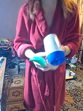  Kitti  online show from 10-24-25, 03:03