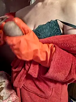  Kitti  online show from 11-19-25, 05:46