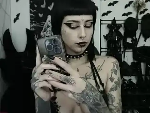 n0sferatus   online show from 04-29-26, 02:48