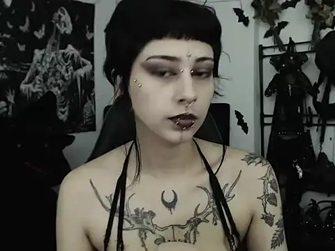 Snapshot of n0sferatus__ chatting on 06-26-26, 02:49 n0sferatus online show from 06-26-26, 02:49