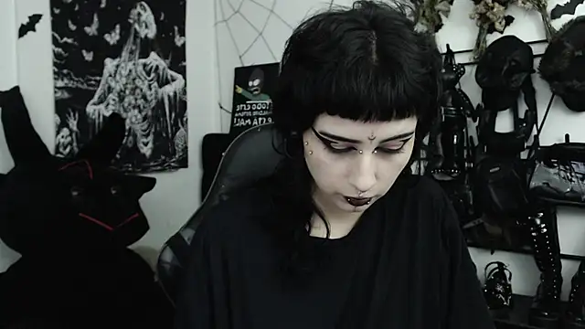 Snapshot of n0sferatus__ chatting on 07-24-26, 03:48 n0sferatus online show from 07-24-26, 03:48