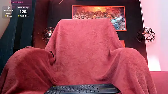 Megan wolf1  online show from 10-10-25, 03:27