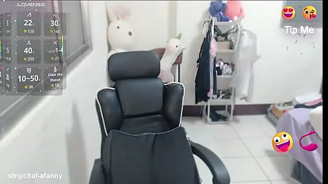 aFanny online show from 05-22-26, 03:50