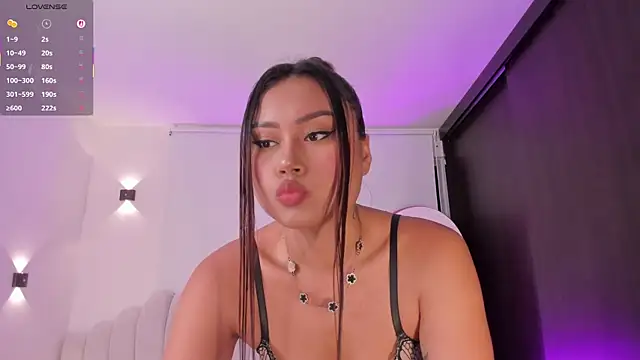 Snapshot of AmberLewis_ chatting on 06-12-26, 11:46 AmberLewis online show from 06-12-26, 11:46