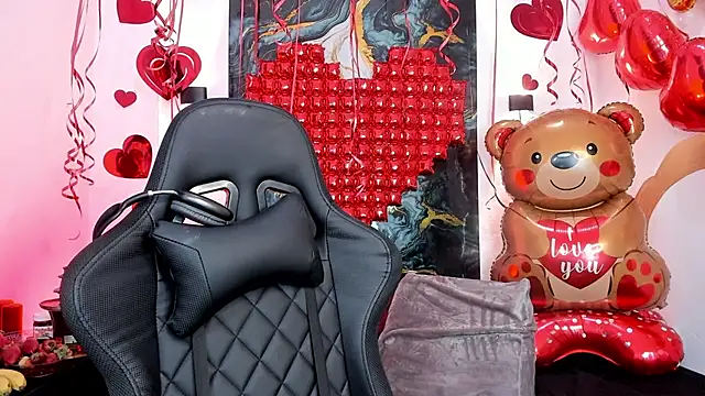 chaymae nah  online show from 02-13-26, 05:03