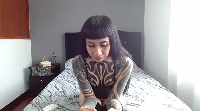 Emilia 1995 online show from 03-13-25, 07:50