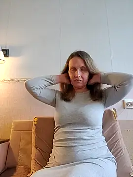 Evelina cute online show from 04-05-26, 01:19