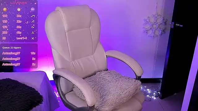 nyna 1 online show from 02-22-25, 01:44