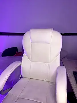 nyna 1 online show from 09-18-25, 11:51