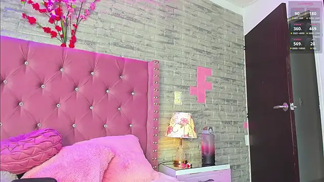 Snapshot of IsabellaBromsS chatting on 02-10-25, 09:14 IsabellaBromsS online show from 02-10-25, 09:14