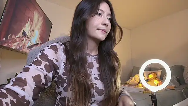 Snapshot of HelennaMoon_ chatting on 10-27-25, 11:31 HelennaMoon online show from 10-27-25, 11:31