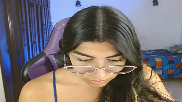 engielphoenis14 online show from 11-07-25, 09:15