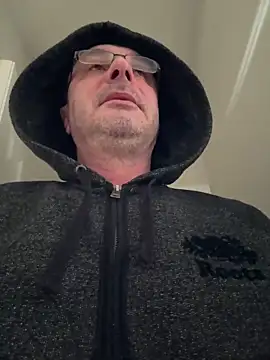 Snapshot of Bodirchetire chatting on 03-03-26, 04:24 Bodirchetire online show from 03-03-26, 04:24