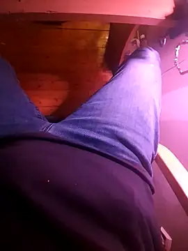 Snapshot of Franztb chatting on 09-20-25, 07:15 Franztb online show from 09-20-25, 07:15